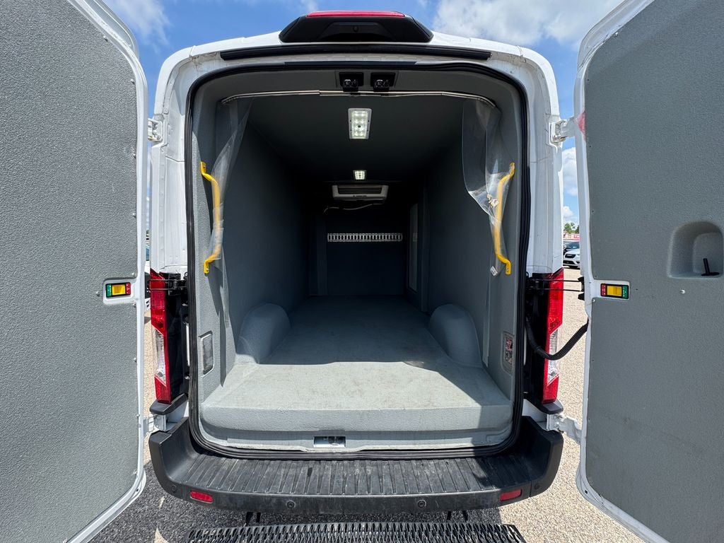 2023 Ford E-Transit-350 Base Navigation system: Connected Navigation