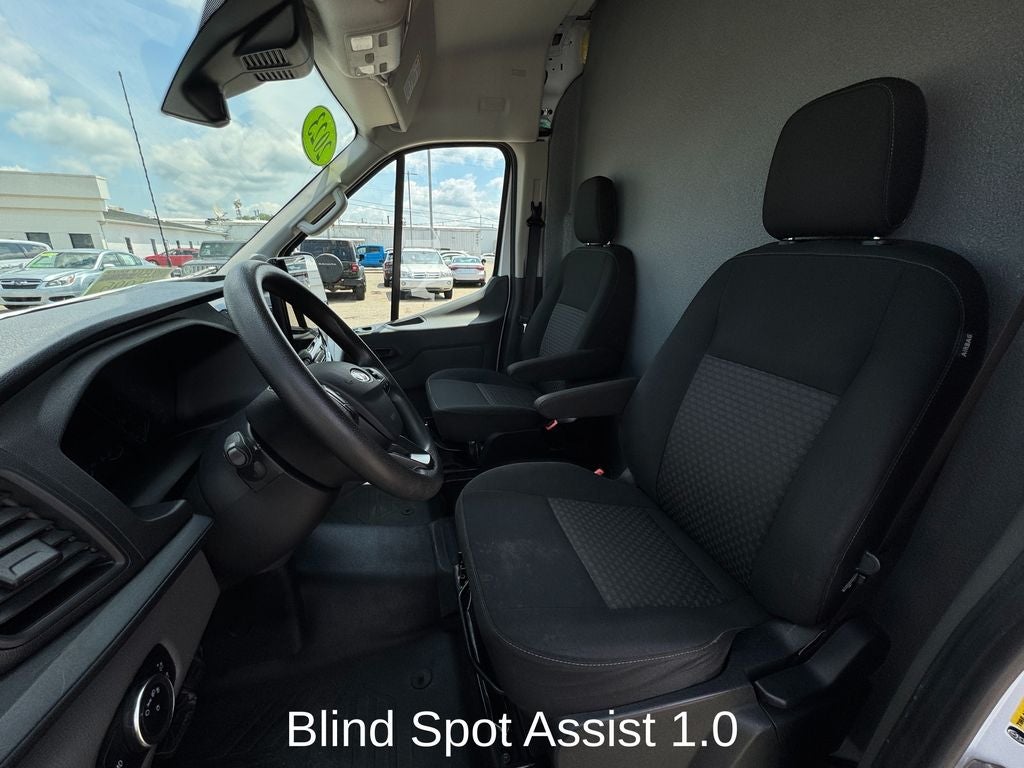 2023 Ford E-Transit-350 Base Navigation system: Connected Navigation