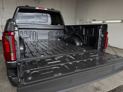 2025 Ford F-150 Lariat Navigation system
