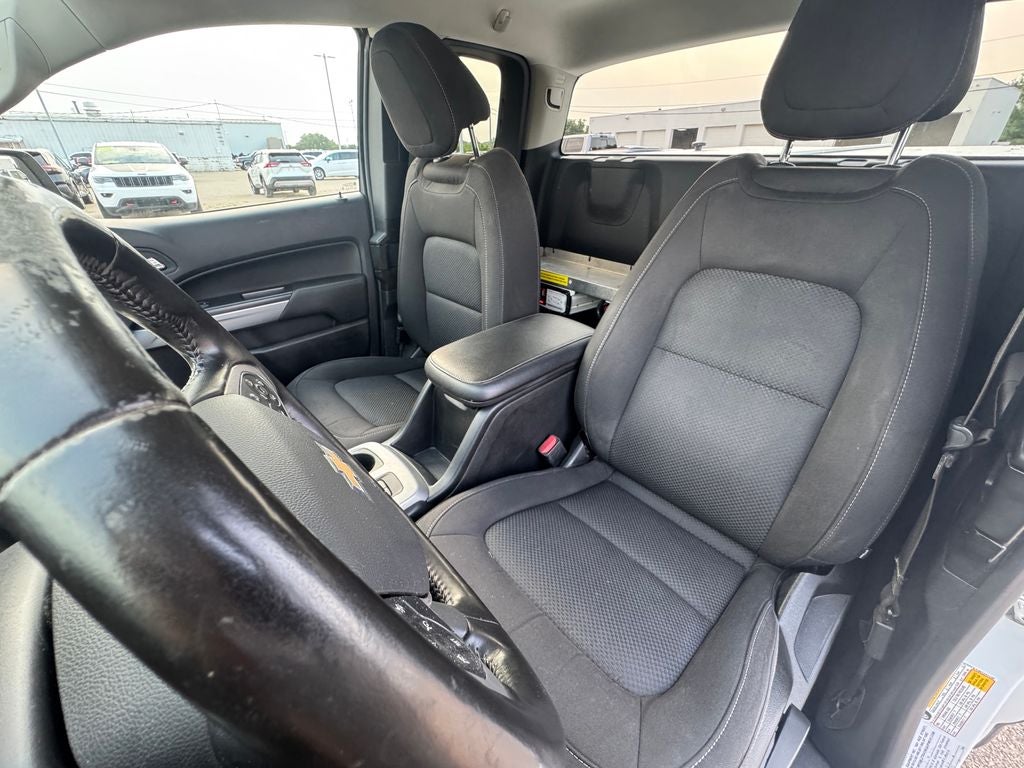 2022 Chevrolet Colorado LT Apple CarPlay