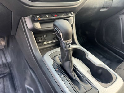 2022 Chevrolet Colorado LT Apple CarPlay