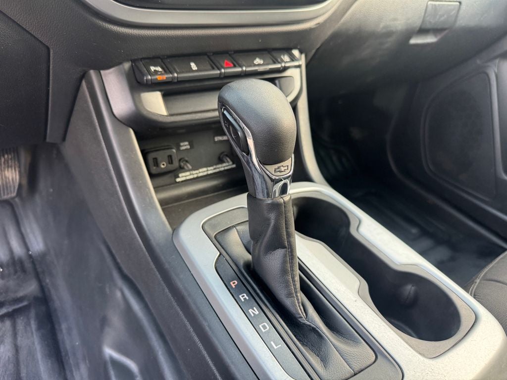 2022 Chevrolet Colorado LT Apple CarPlay