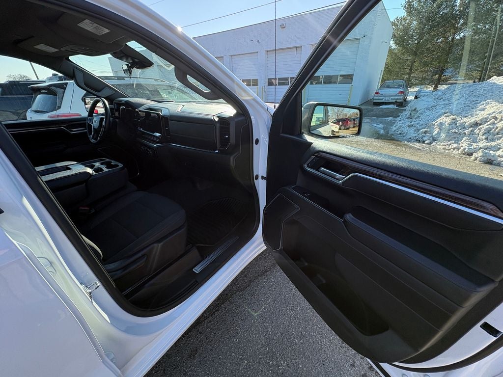 2025 Chevrolet Silverado 1500 LT LT1