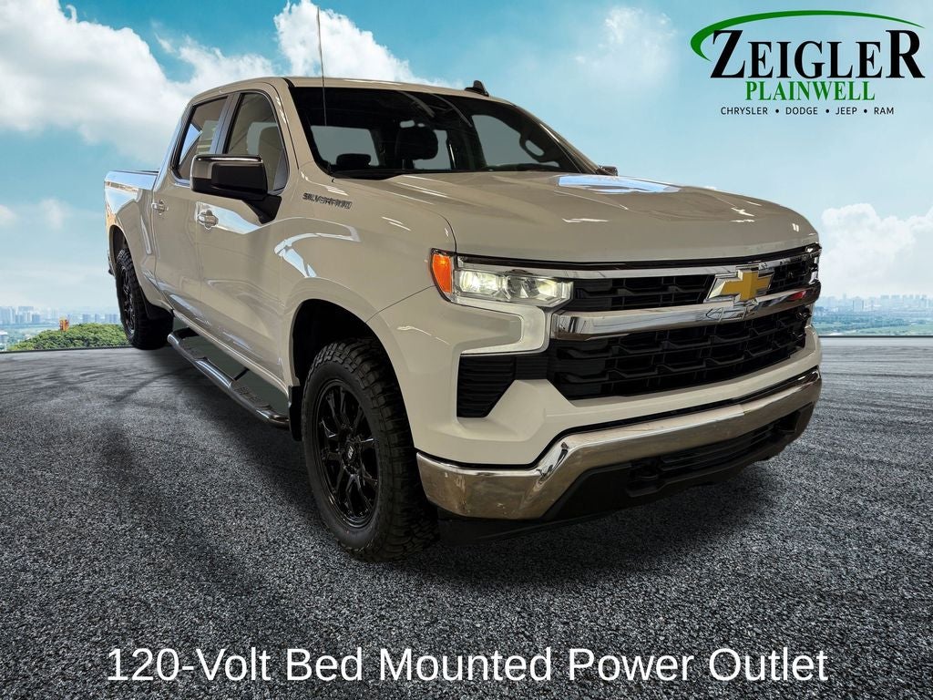 2025 Chevrolet Silverado 1500 LT Navigation System