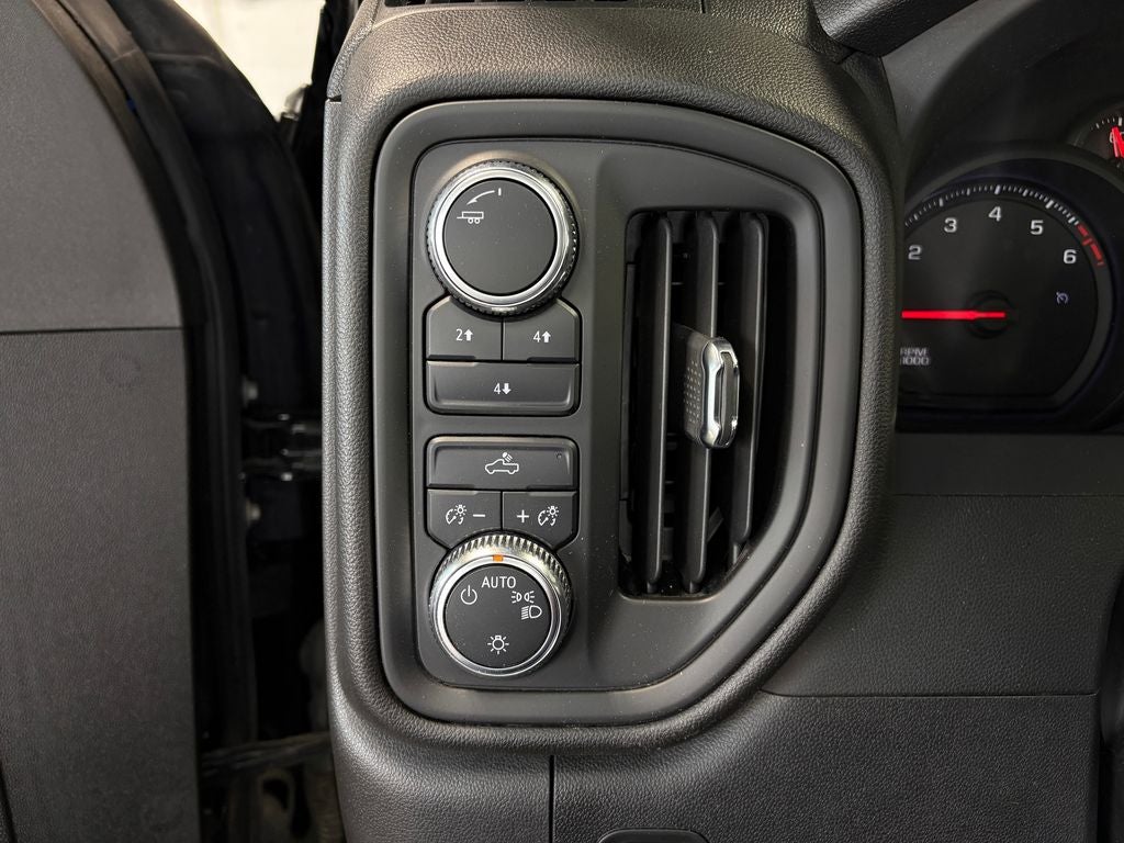 2024 GMC Sierra 2500HD Pro HD Rear Vision Backup Camera & Blue Tooth