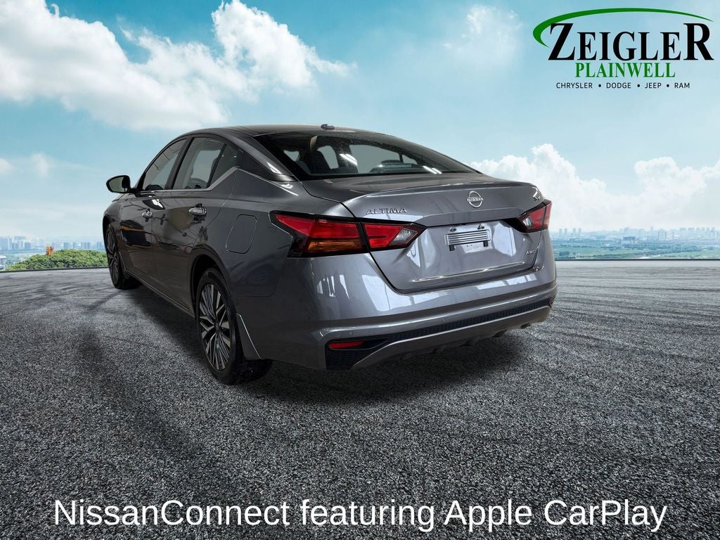 2024 Nissan Altima 2.5 SV NissanConnect featuring Apple CarPlay