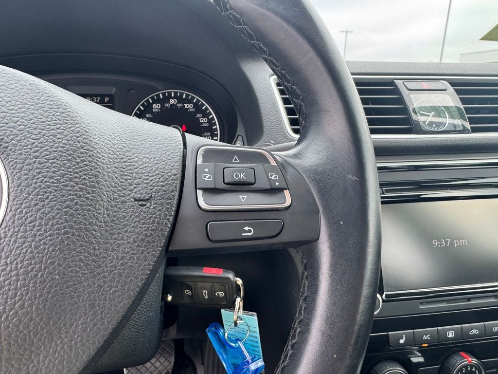 2014 Volkswagen Passat 1.8T SE
