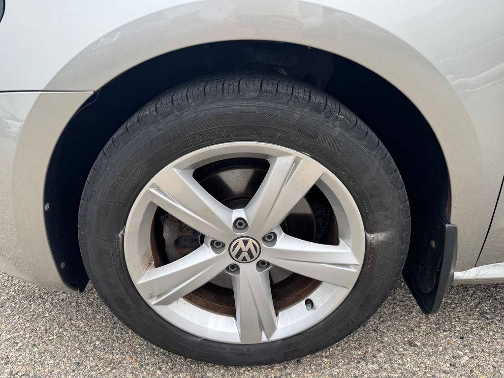 2014 Volkswagen Passat 1.8T SE