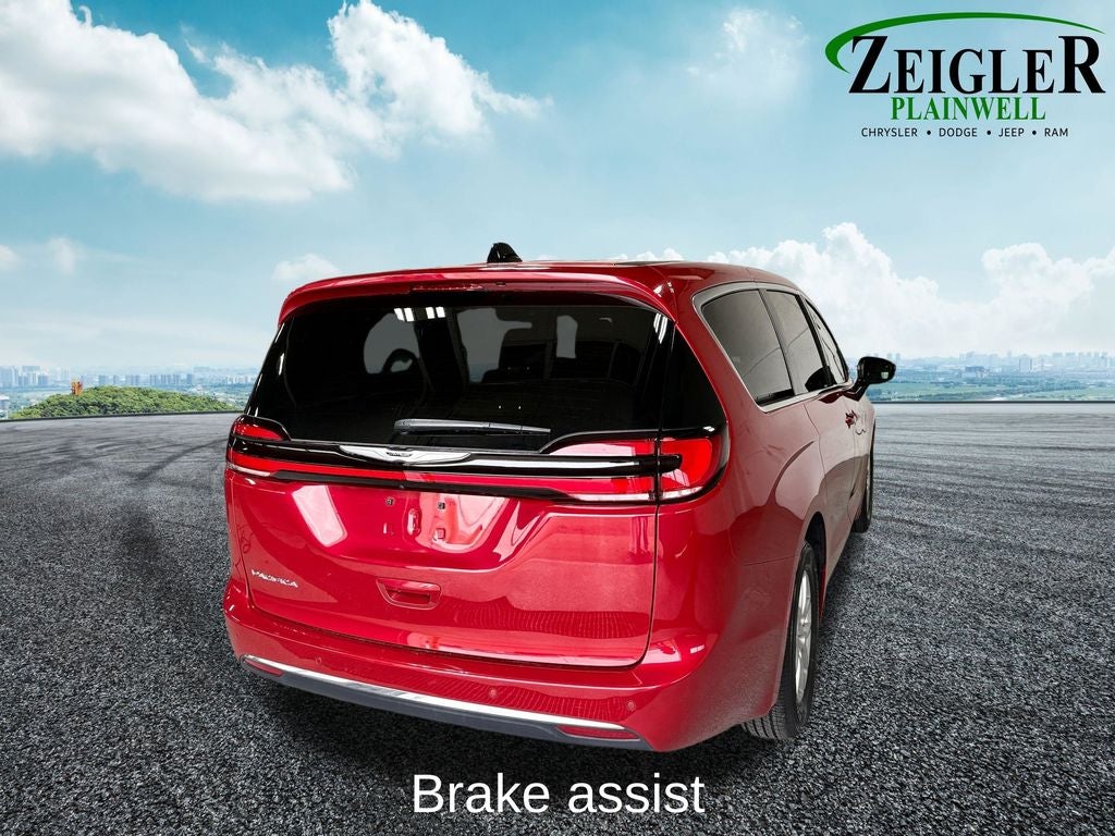 2025 Chrysler Pacifica Select