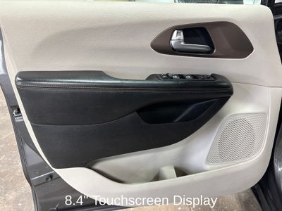 2017 Chrysler Pacifica Touring L Plus