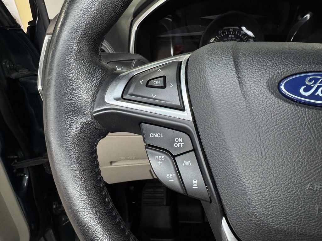 2019 Ford Edge Titanium Panoramic Vista Roof