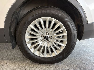 2019 Lincoln Nautilus Standard Alloy wheels