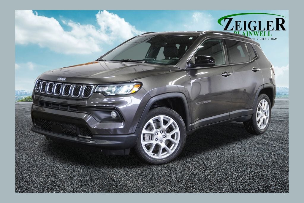2023 Jeep Compass Latitude Lux Apple CarPlay/Android Auto