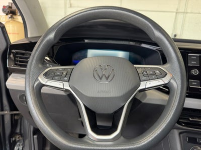2022 Volkswagen Taos 1.5T S Alloy wheels