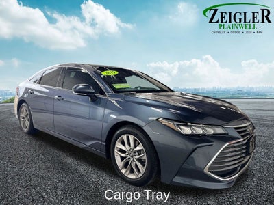 2019 Toyota Avalon XLE Moonroof Package