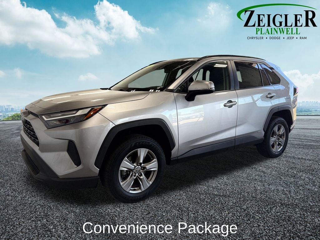 2022 Toyota RAV4 Hybrid XLE