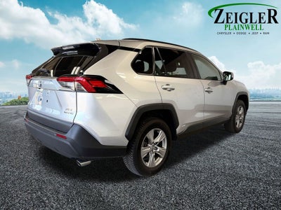 2022 Toyota RAV4 Hybrid XLE