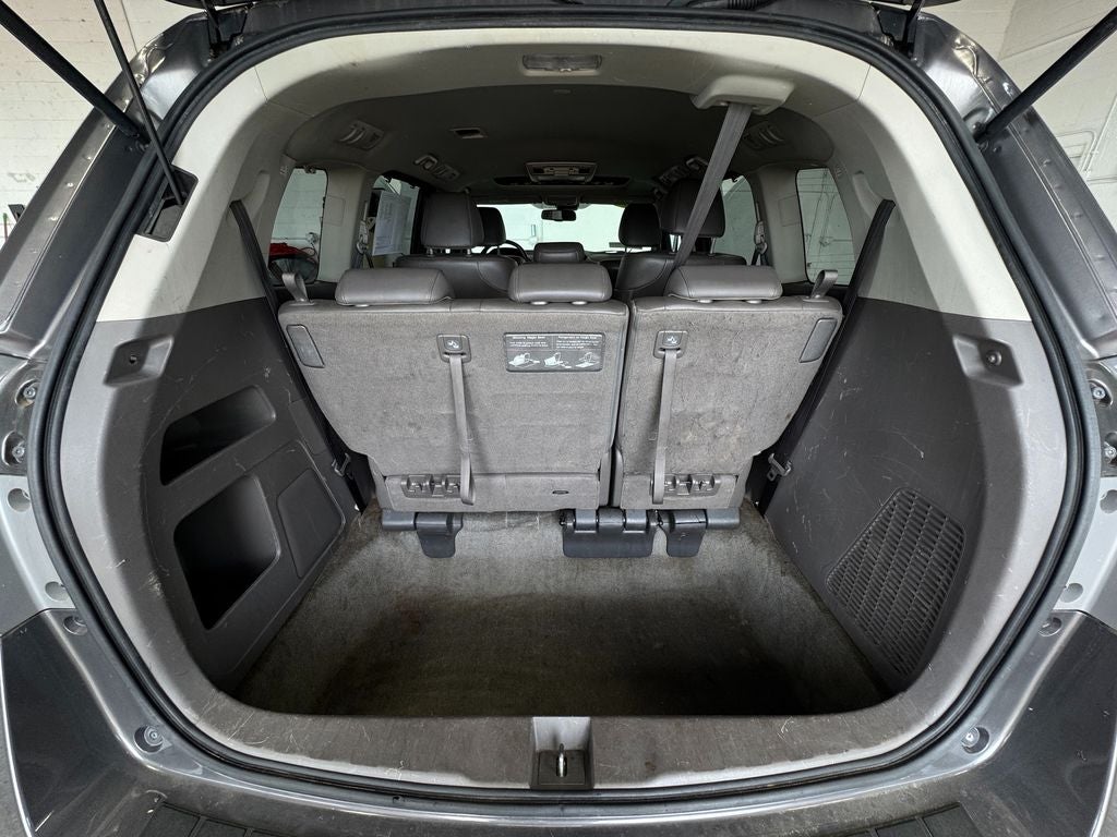 2017 Honda Odyssey EX-L A/V remote Headphones