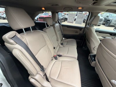 2020 Honda Odyssey Elite Navigation system: Honda Satellite-Linked Navigati