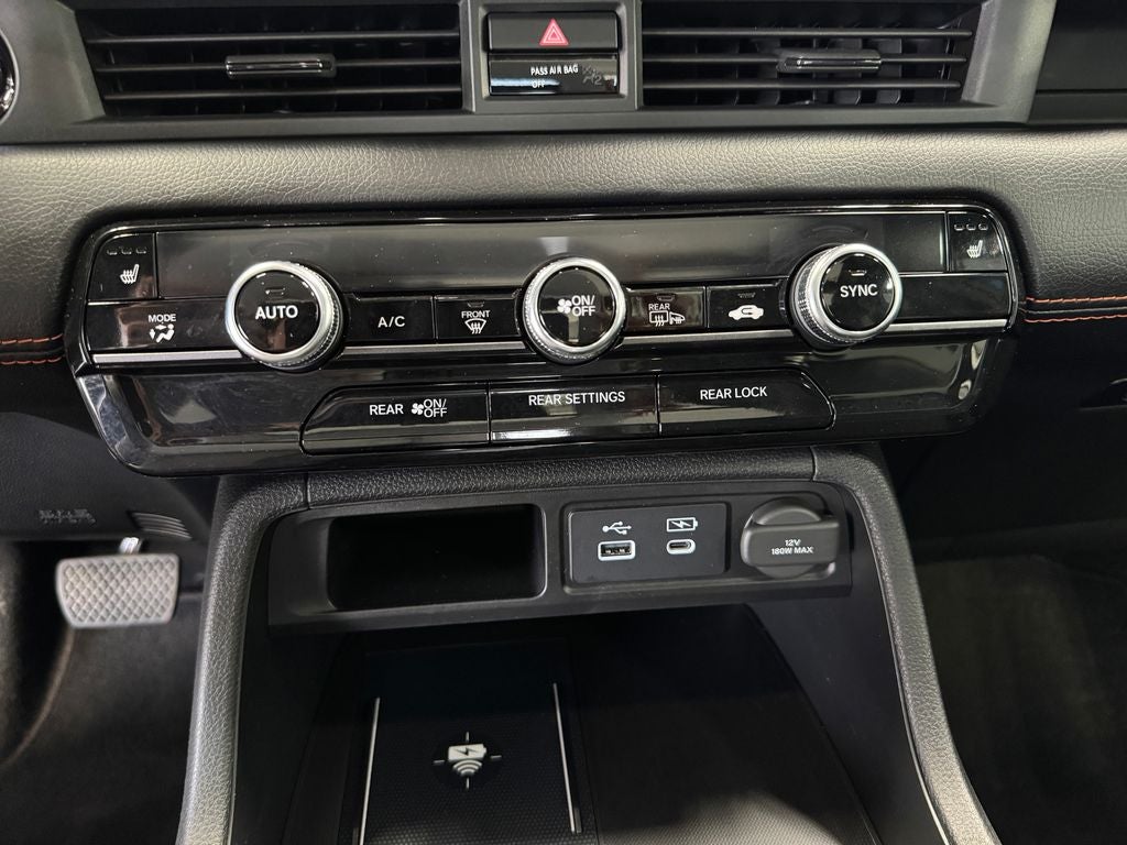 2023 Honda Pilot TrailSport Power moonroof