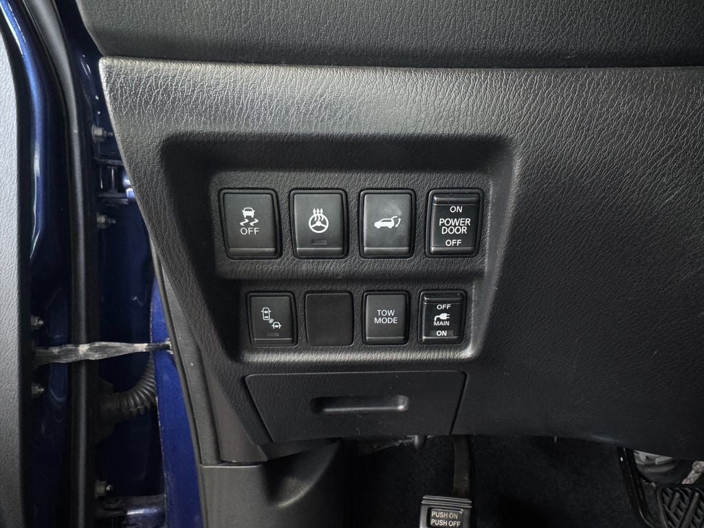 2017 Nissan Pathfinder Platinum