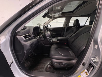 2022 Toyota Highlander Hybrid LE