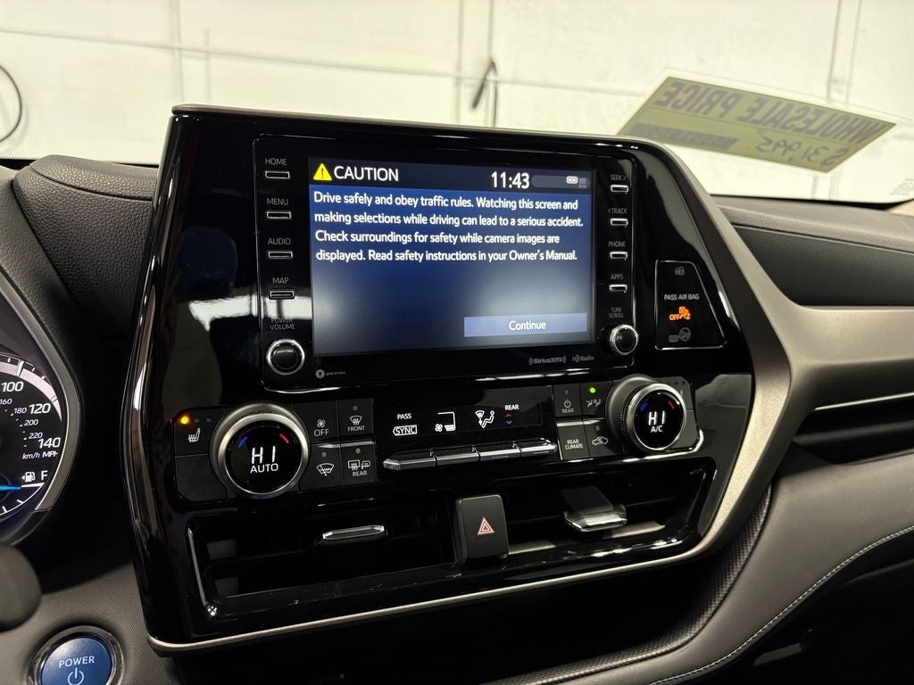 2022 Toyota Highlander Hybrid LE