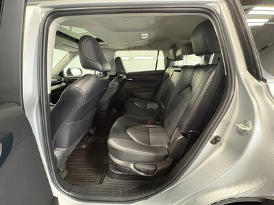 2022 Toyota Highlander Hybrid LE