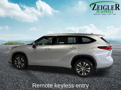 2022 Toyota Highlander Hybrid LE