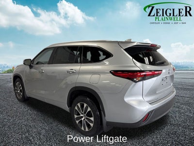 2022 Toyota Highlander Hybrid LE