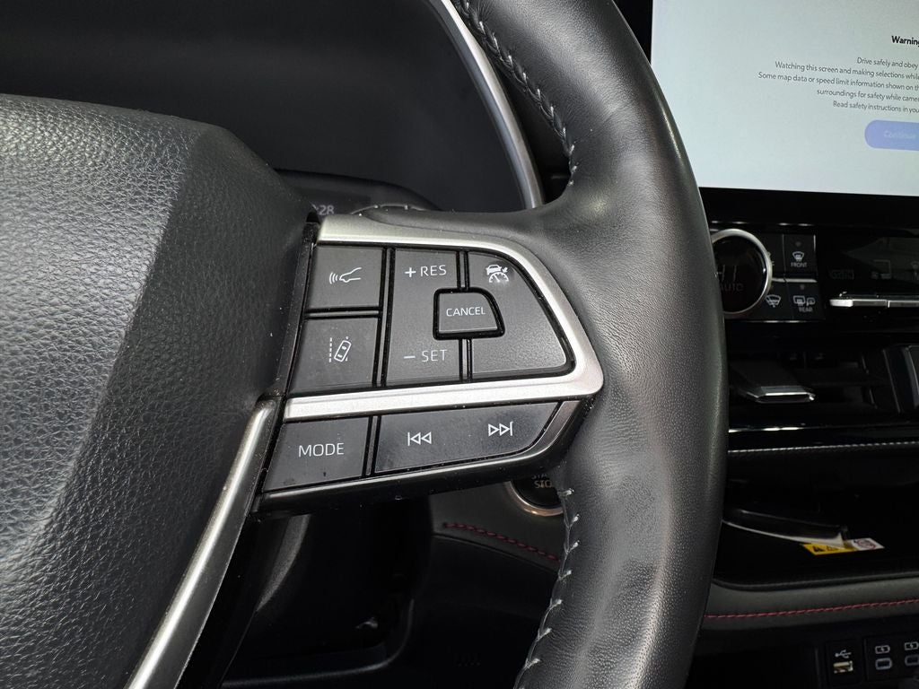 2024 Toyota Highlander Platinum Power moonroof