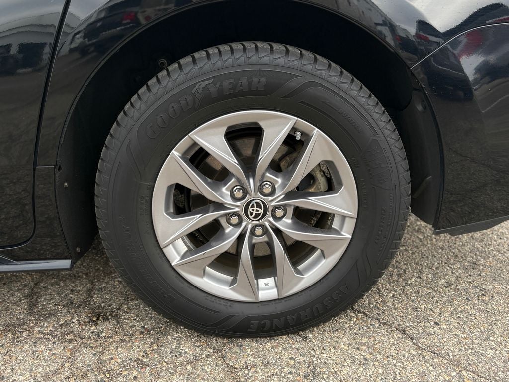 2023 Toyota Sienna XLE 7 Passenger