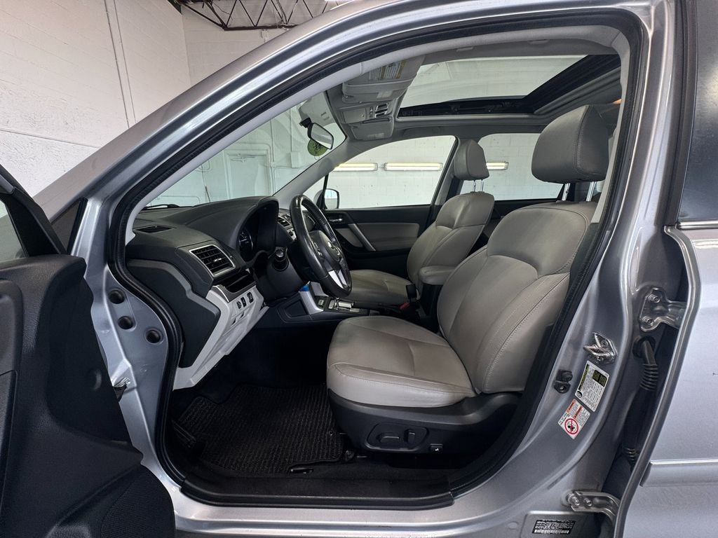 2017 Subaru Forester 2.5i Limited Power moonroof