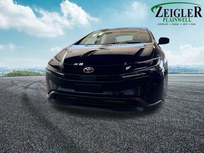 2026 Toyota Prius LE Apple CarPlay