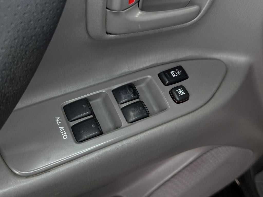 2007 Toyota Land Cruiser Base Power moonroof