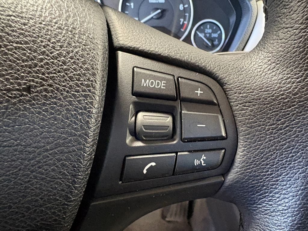 2018 BMW 3 Series 320i xDrive Convenience Package