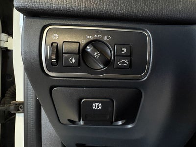 2017 Volvo XC60 T6 R-Design