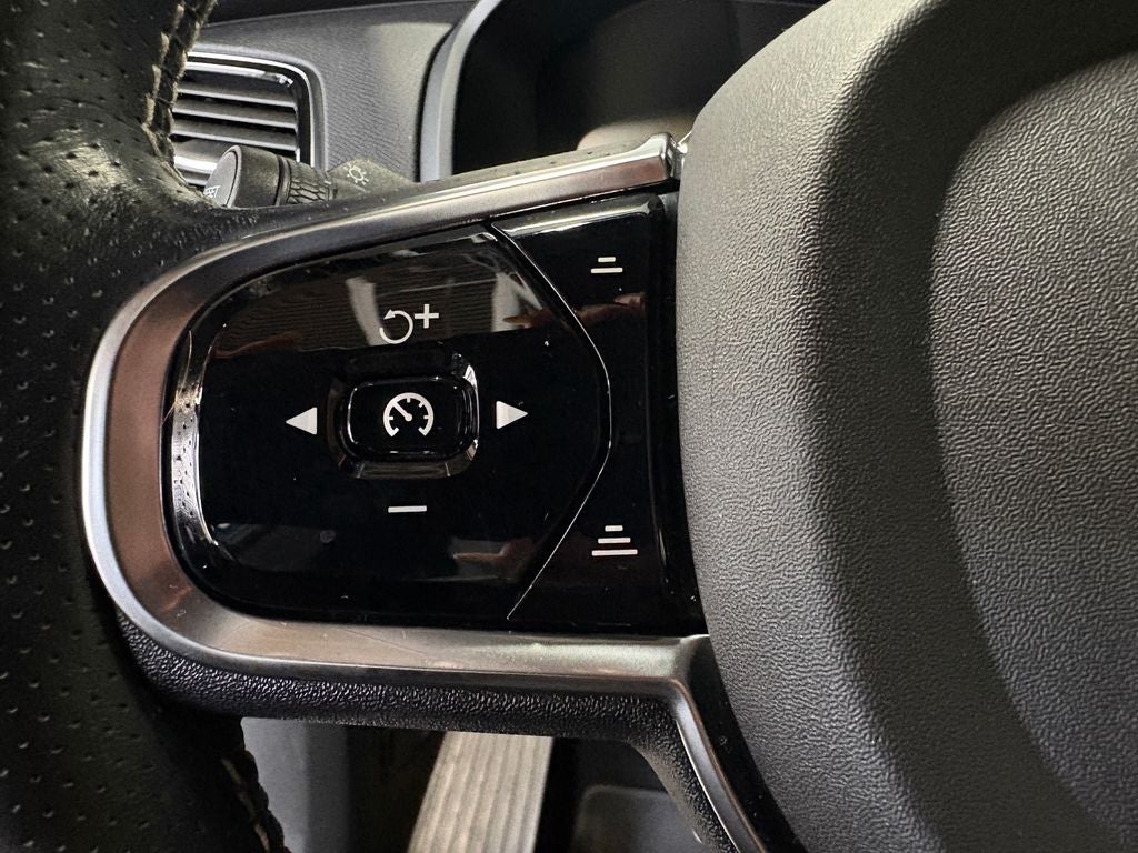 2016 Volvo XC90 T6 R-Design