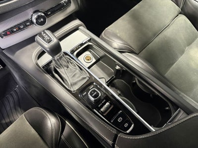 2016 Volvo XC90 T6 R-Design