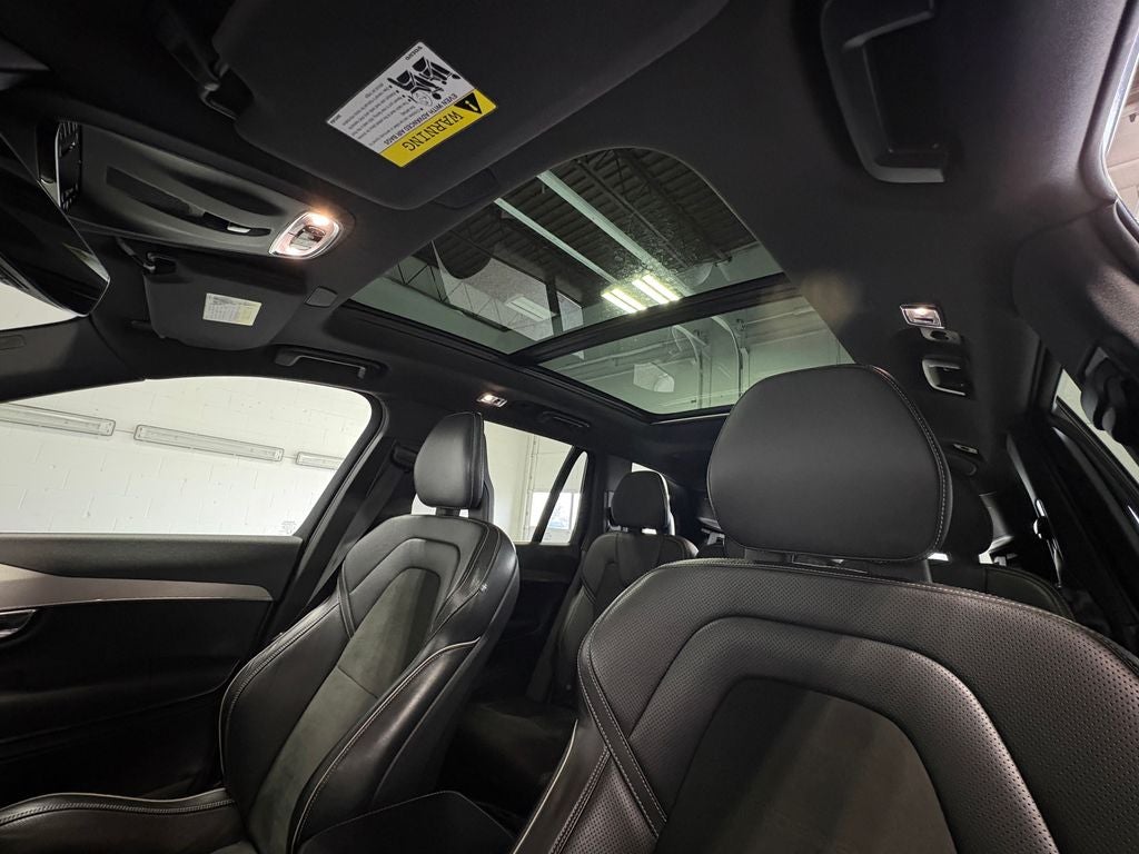2016 Volvo XC90 T6 R-Design