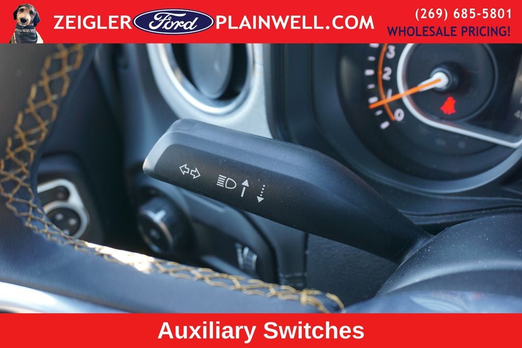 2024 Jeep Wrangler Sahara Hard Top Sky One Touch Power Moonroof Top Tech &