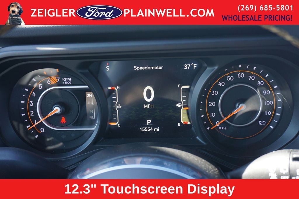 2024 Jeep Wrangler Sahara Hard Top Sky One Touch Power Moonroof Top Tech &