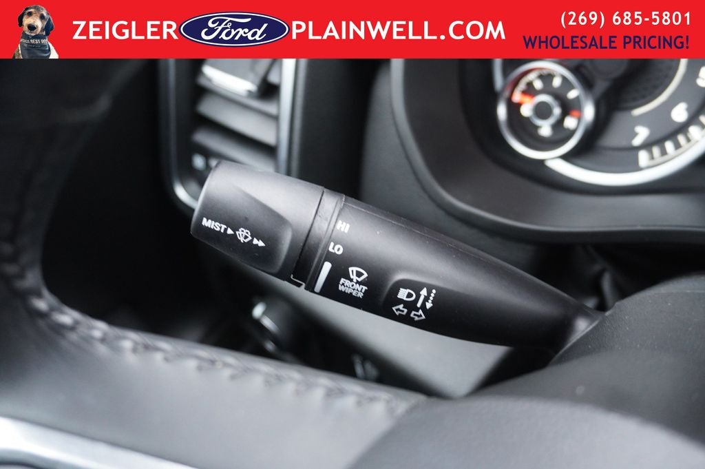 2023 RAM 1500 Laramie CREW CAB 4x4 Navigation Heated Front Leather Heate