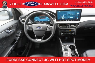 2023 Ford Escape Platinum AWD PANORAMIC ROOF HEATED LEATHER SYNC 4