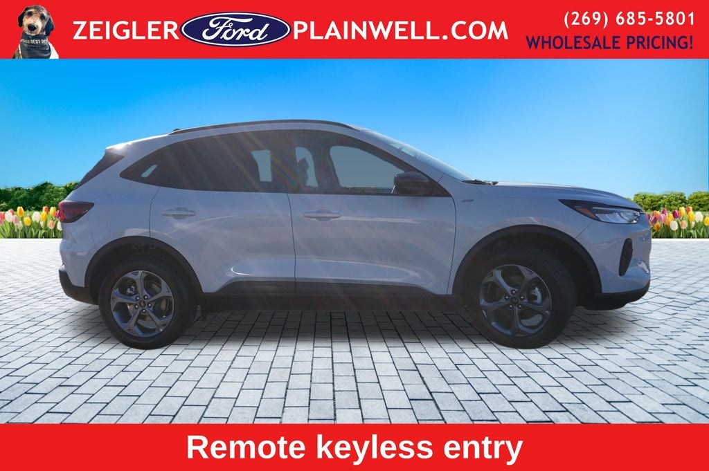 2025 Ford Escape ST-Line AWD ST Line Seats BLis Traffic Alert