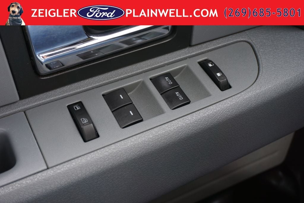 2013 Ford F-150 XLT Crew Cab 5.0 Liter V8 Chrome Pkg Running Boards