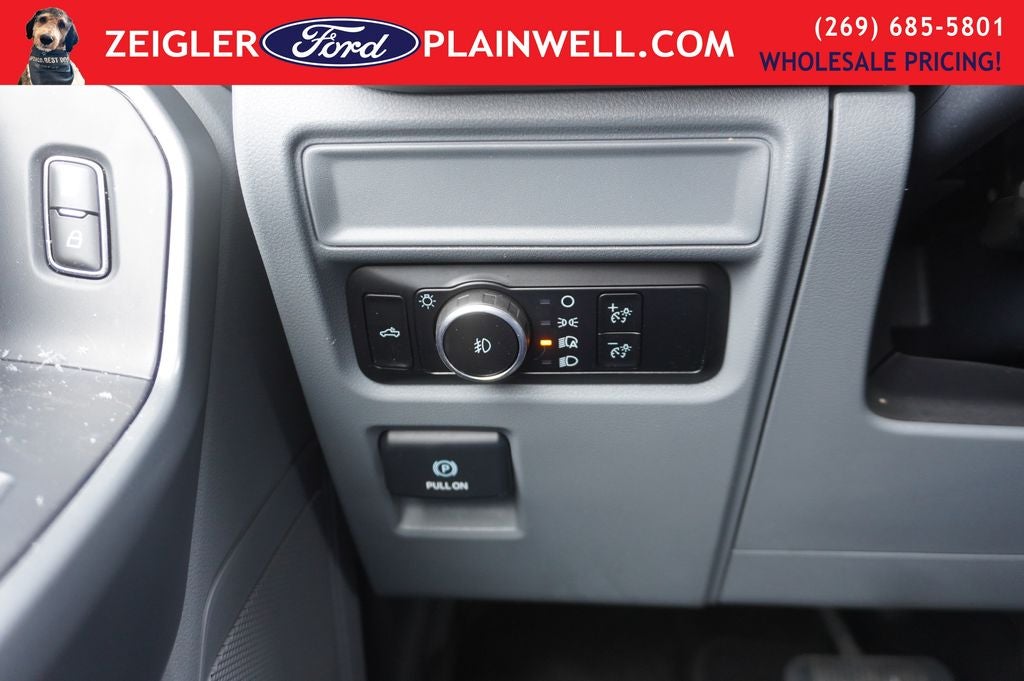 2024 Ford F-150 XLT Crew Cab 3.5L ECOBOOST NAV Custom Lift Tires and R