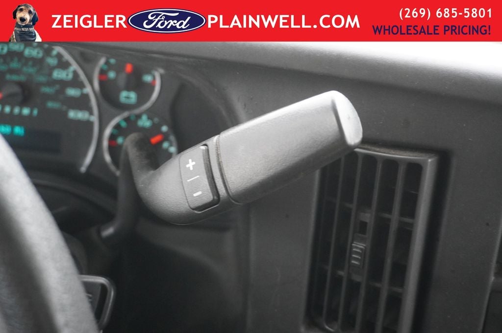 2016 Chevrolet Express 4500 Base Cutaway