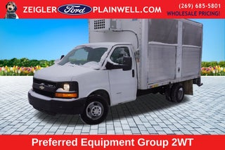 2016 Chevrolet Express 4500 Base Cutaway