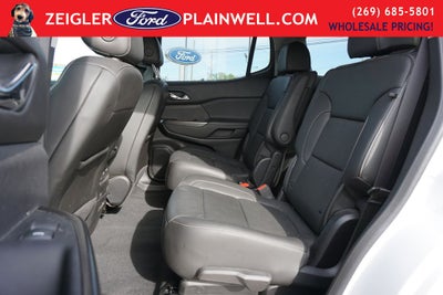 2023 GMC Acadia SLT LUX TECH & PREFERED PKG NAV 3RD ROW 4X4 TOW PKG
